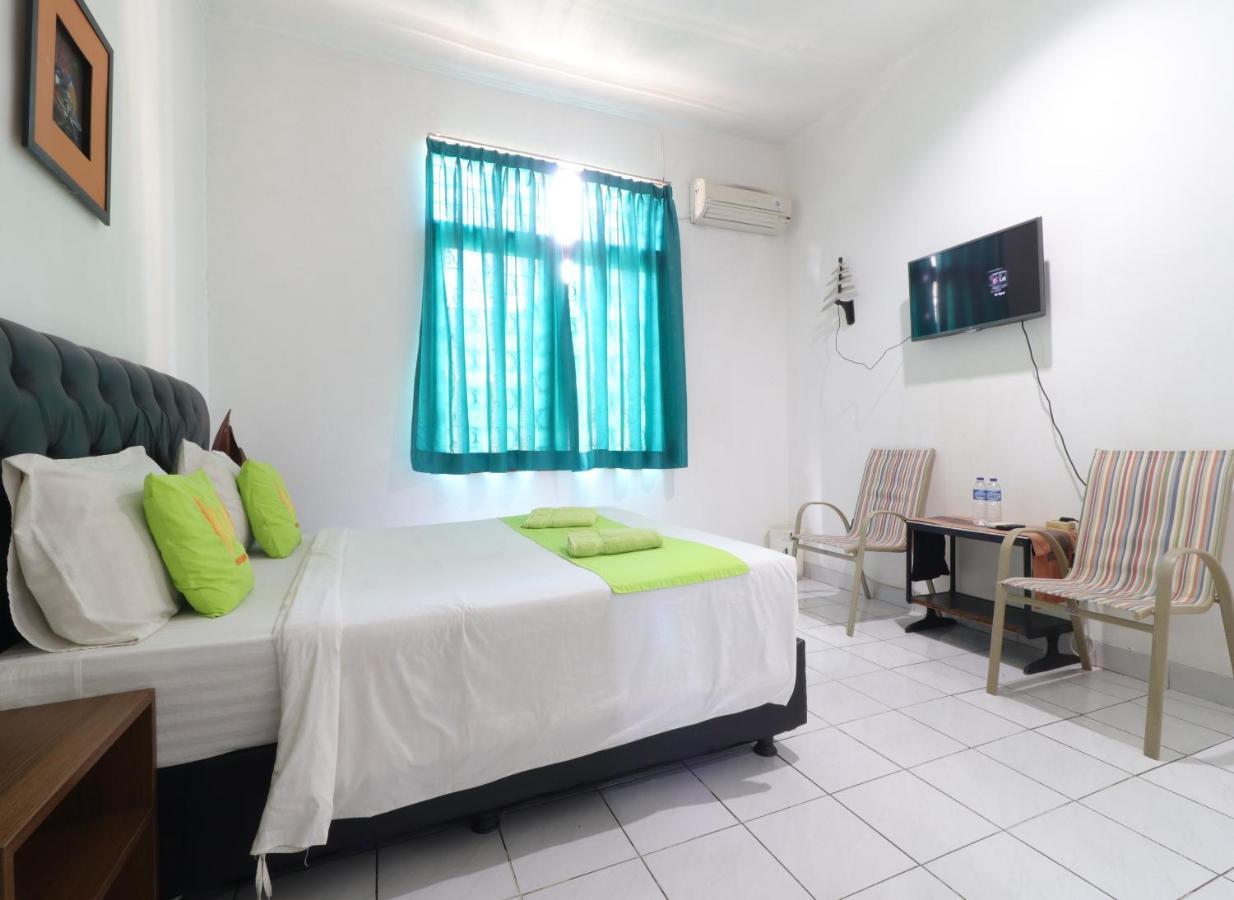 Hotel Huswah Airport Tangerang Esterno foto