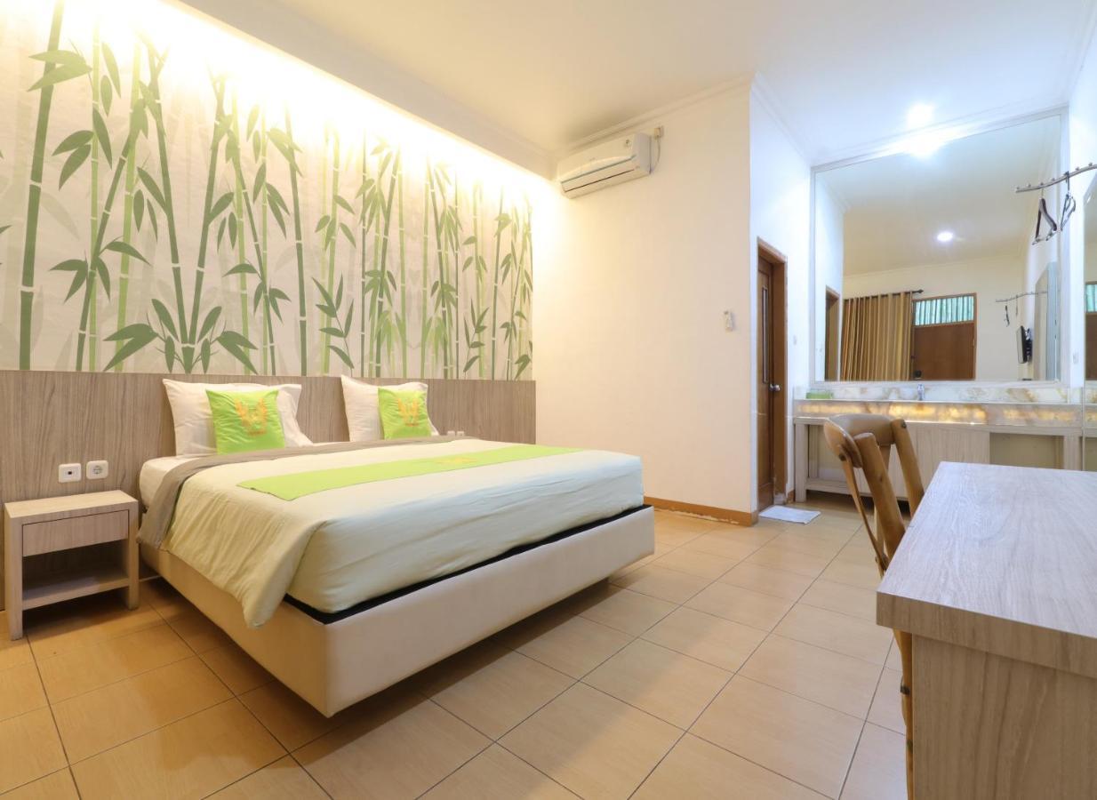 Hotel Huswah Airport Tangerang Esterno foto