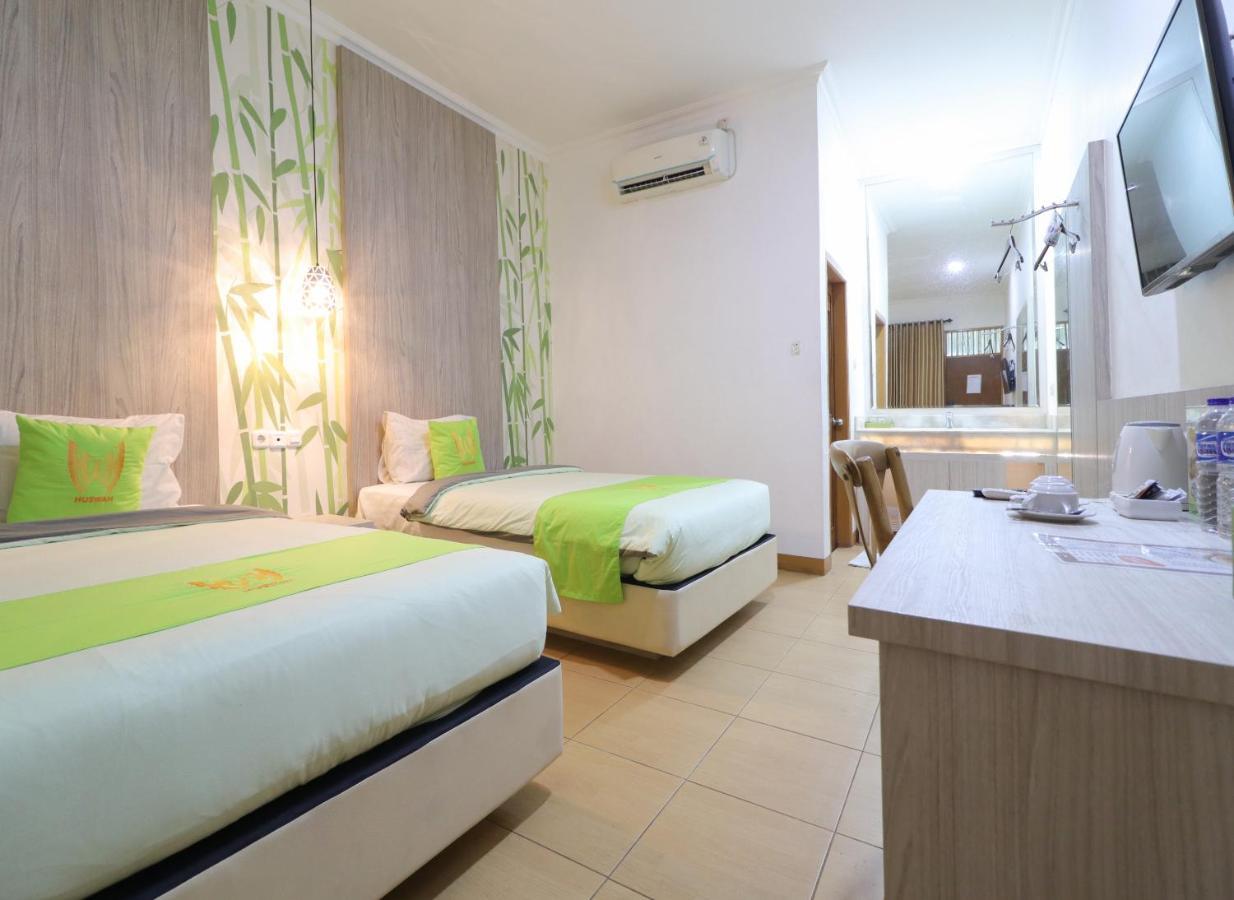 Hotel Huswah Airport Tangerang Esterno foto